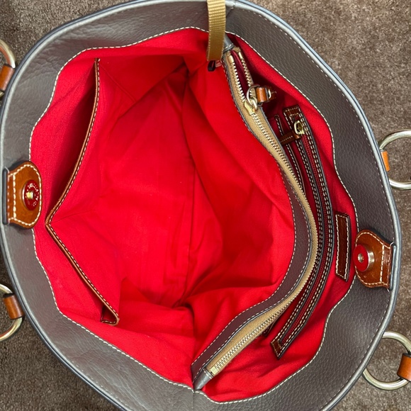 Dooney & Bourke: Pebble Grain Small Tammy Tote - Picture 11 of 11